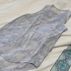Lululemon SCULPT TANK size 10 Incognito Camo Alpine White Multi
